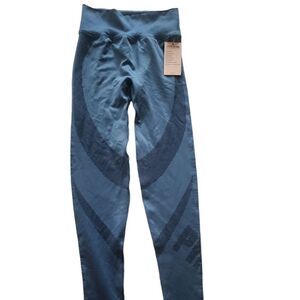 Nwt Pink Active High waist Legging Small